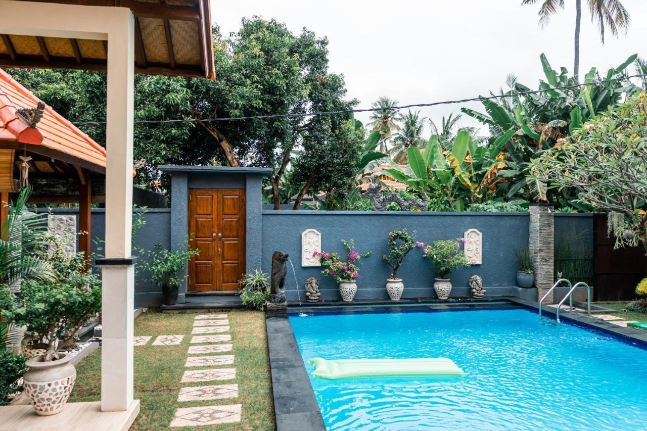 Отель Mias Jungle House Ловина Экстерьер фото